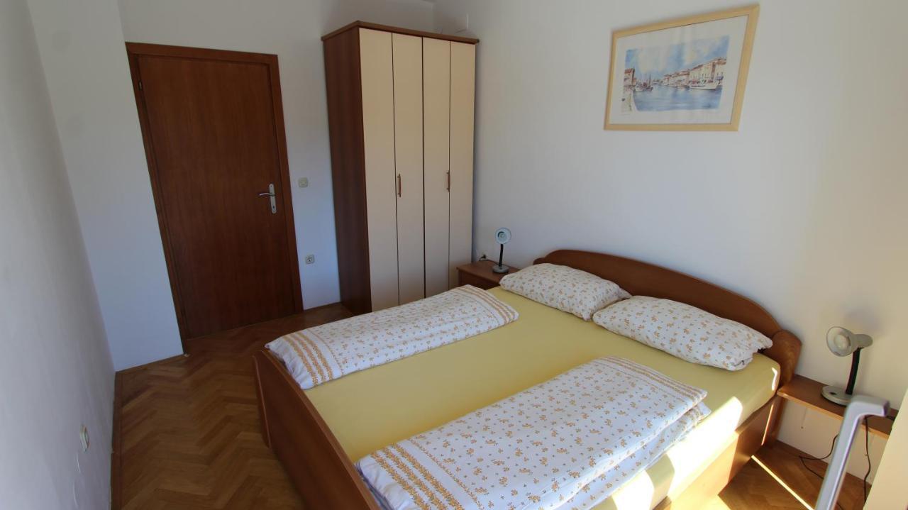Apartmani Totic Malinska Exterior foto