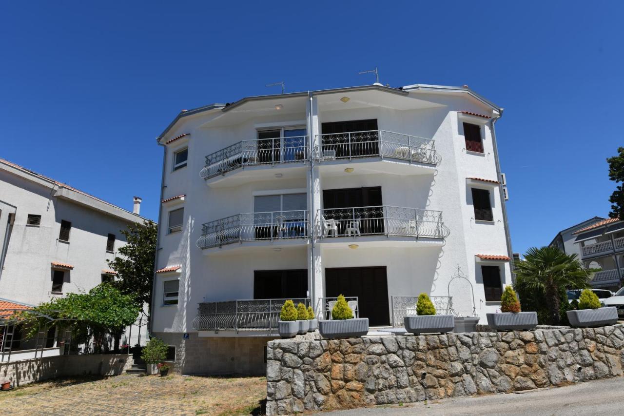 Apartmani Totic Malinska Exterior foto