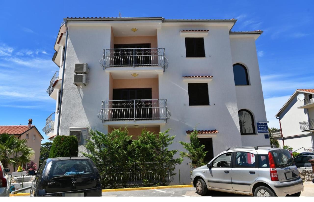 Apartmani Totic Malinska Exterior foto
